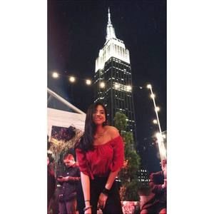 Meet your Posher, Maria paula